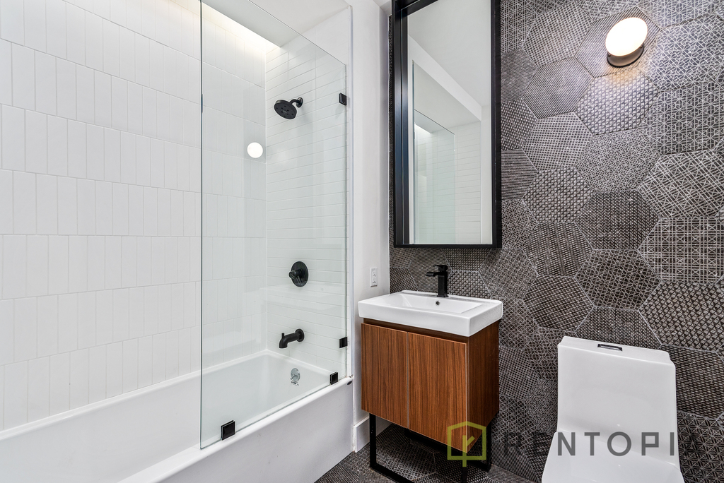 1052 Greene Avenue #4B - Photo 3