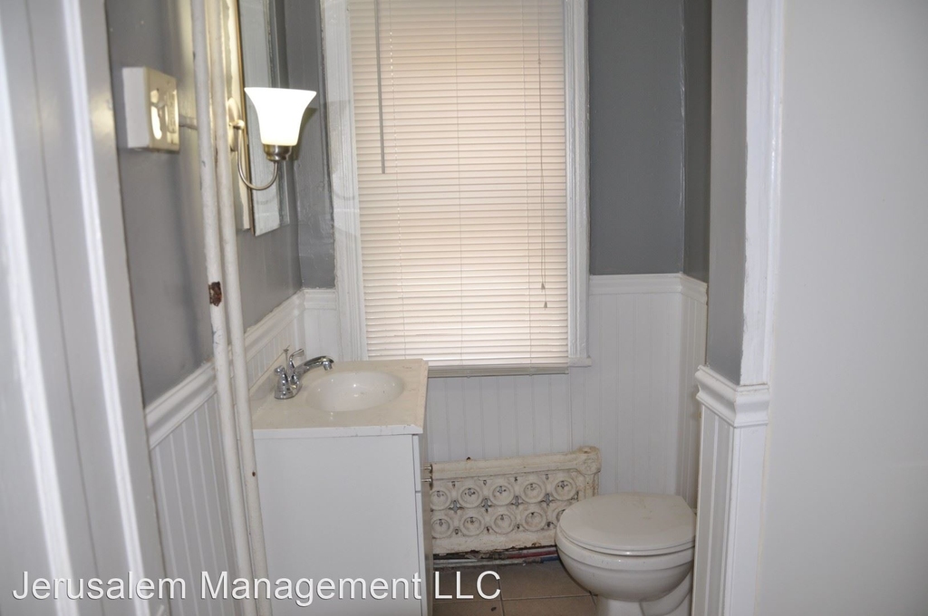 461 Hamilton St - Photo 1