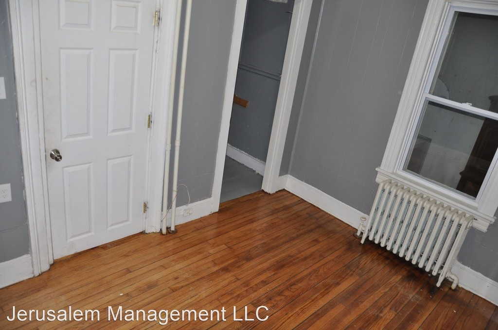 461 Hamilton St - Photo 2