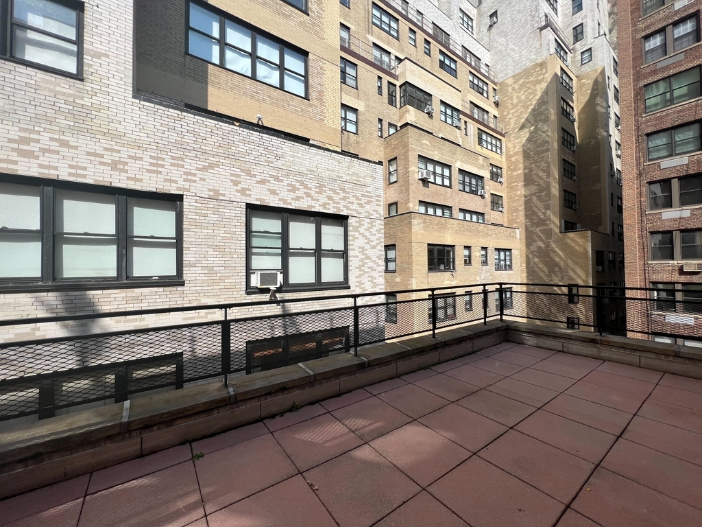 405 East 56th Street - Photo 7