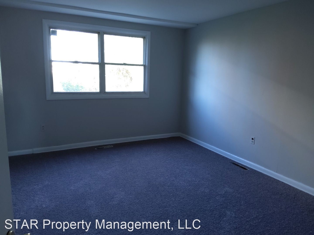 2620-2630 East Northern Parkway - Photo 12
