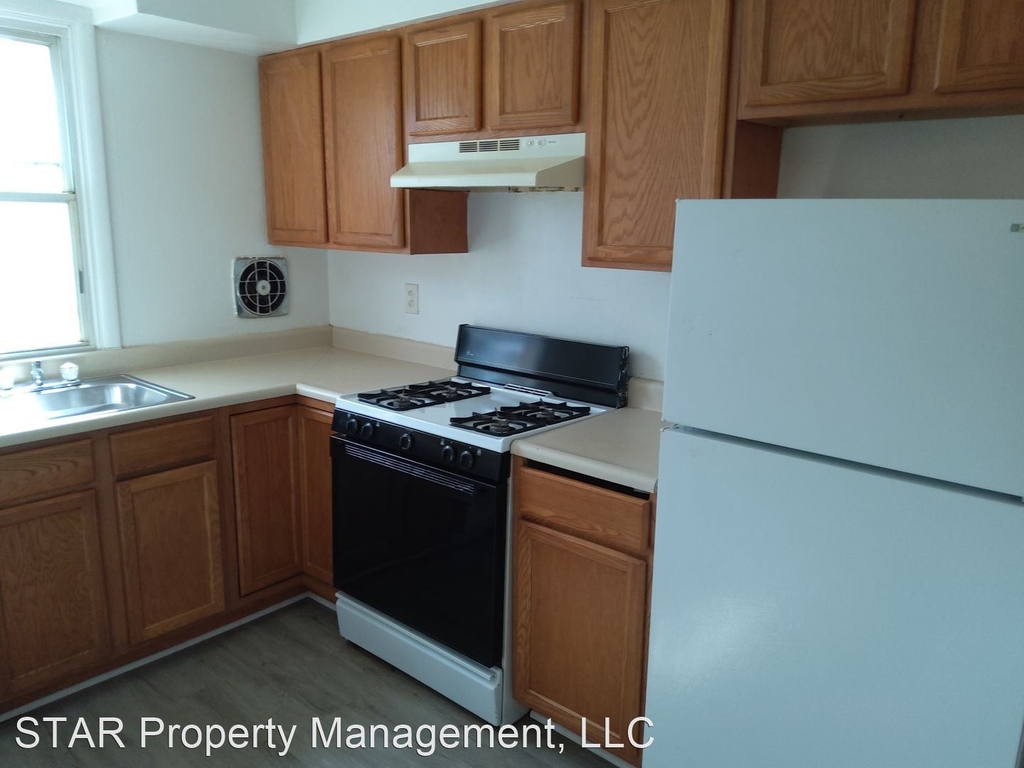 2620-2630 East Northern Parkway - Photo 13