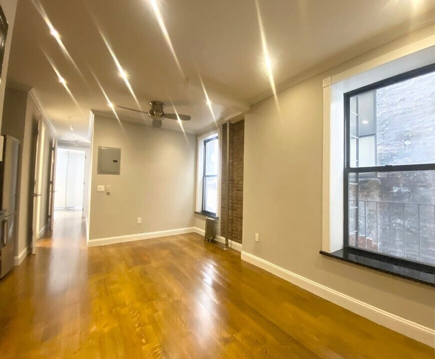 West 103rd Street - Photo 1