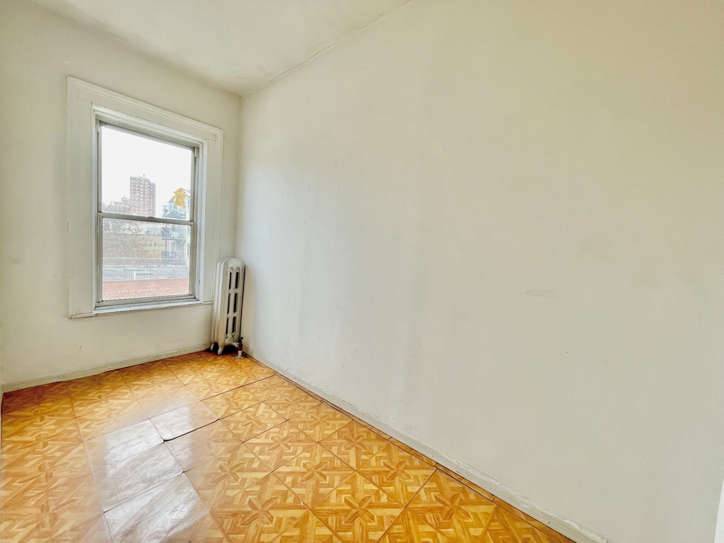 54 Lexington Avenue - Photo 4