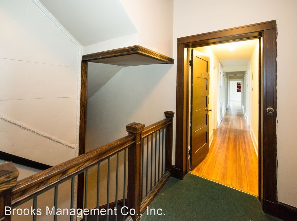 1631 Park Ave - Photo 1