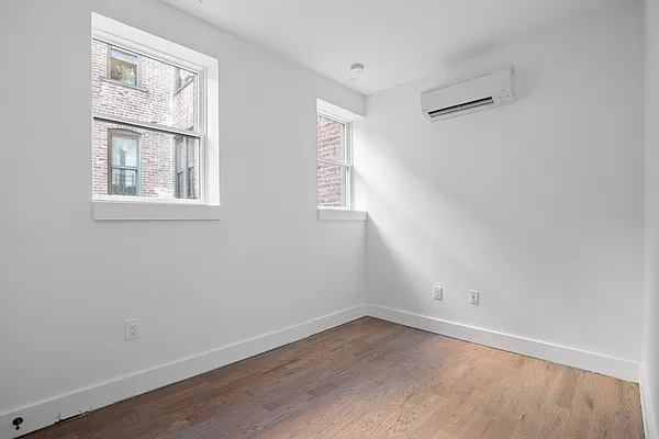 254 East 28th Street - Photo 4