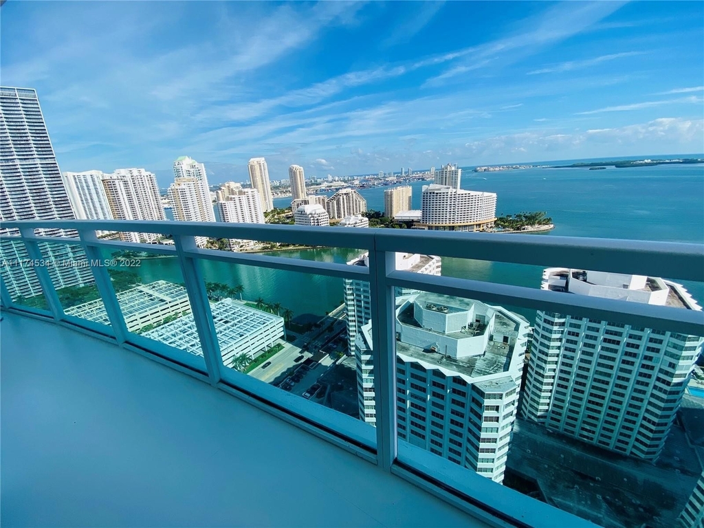 950 Brickell Bay Dr - Photo 9