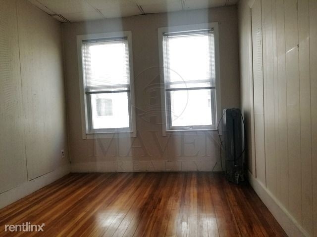 25 Belknap Street - Photo 2