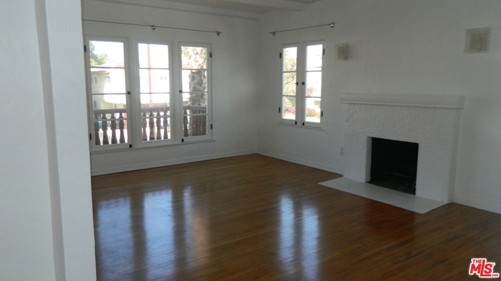 8546 Saturn St - Photo 11