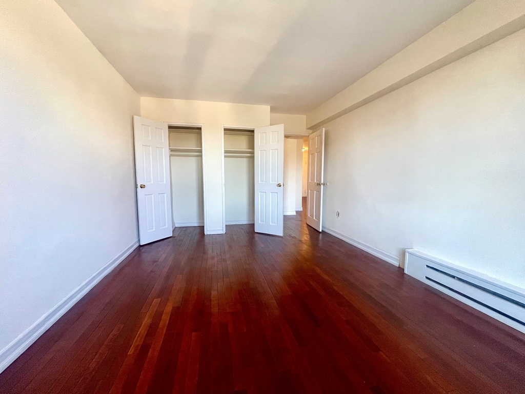 2011 Ocean Avenue - Photo 9