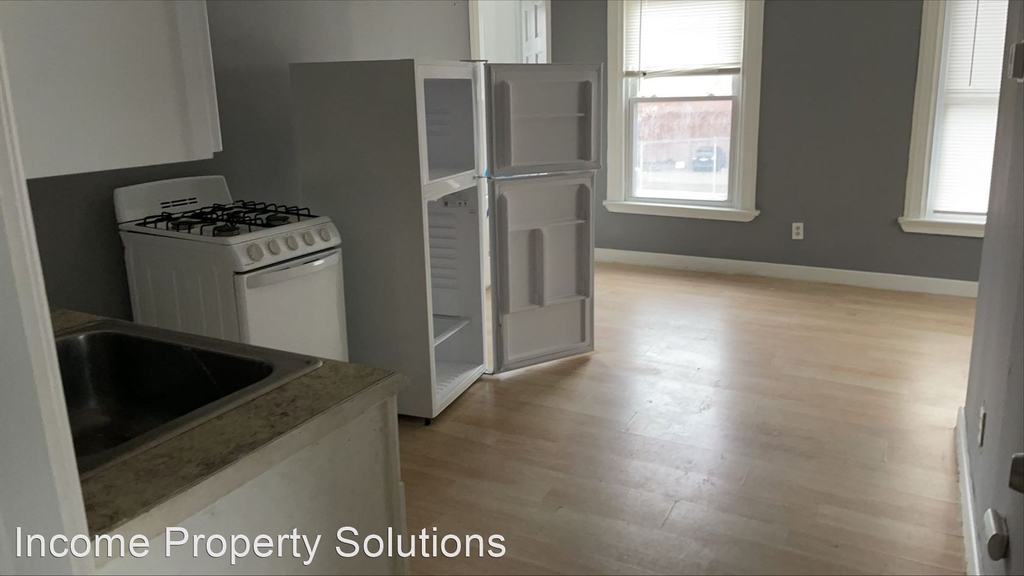 59 Van Ness Street - Photo 0