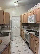 17120 Sw 93rd Ave - Photo 7
