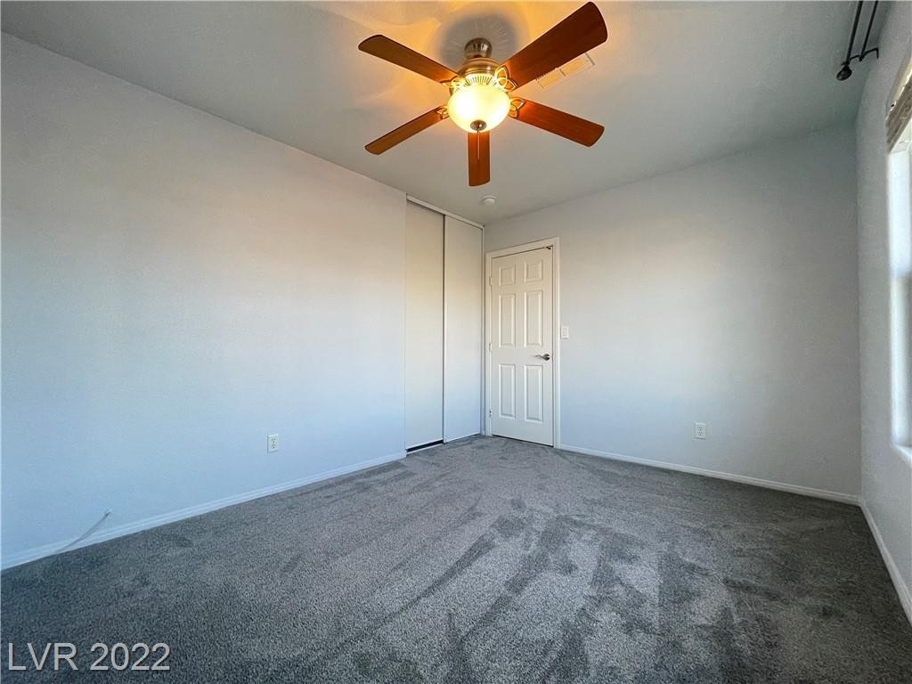 2095 Dragonslayer Avenue - Photo 14