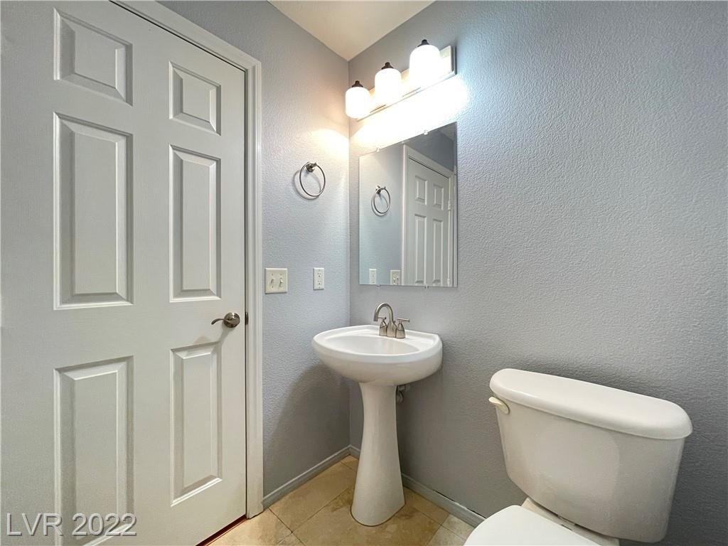 2095 Dragonslayer Avenue - Photo 12