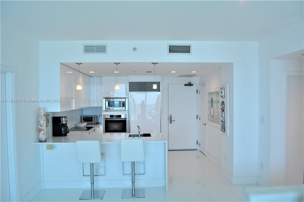 6799 Collins Ave - Photo 3