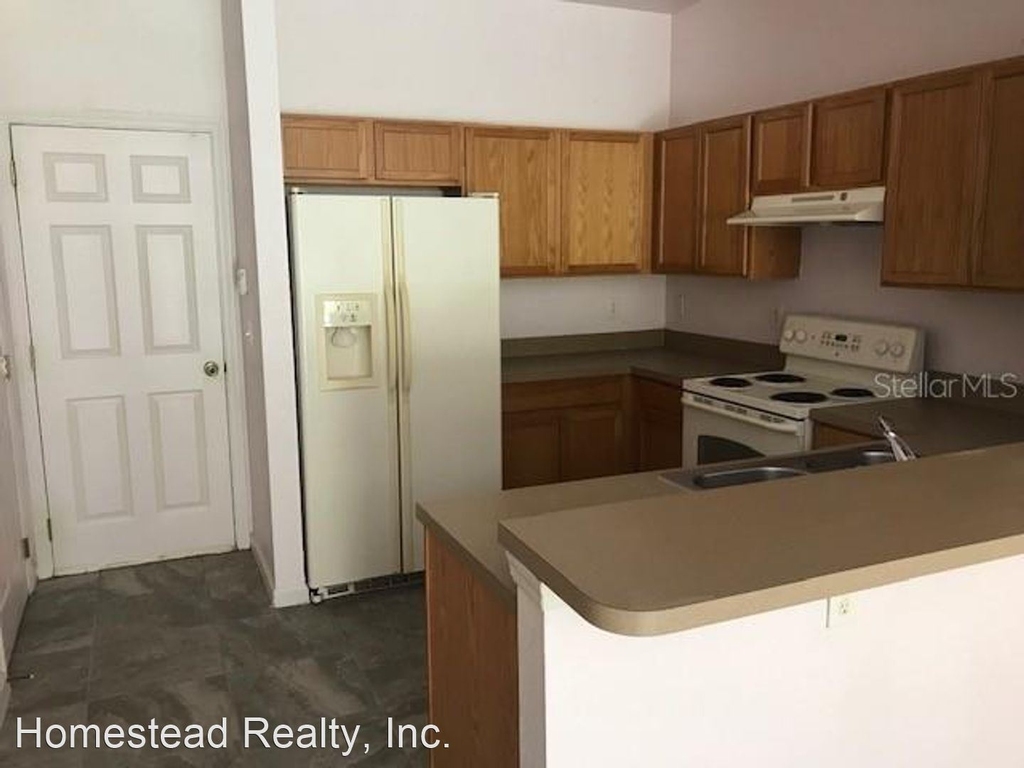 2946 Ashland Ln. S. - Photo 1