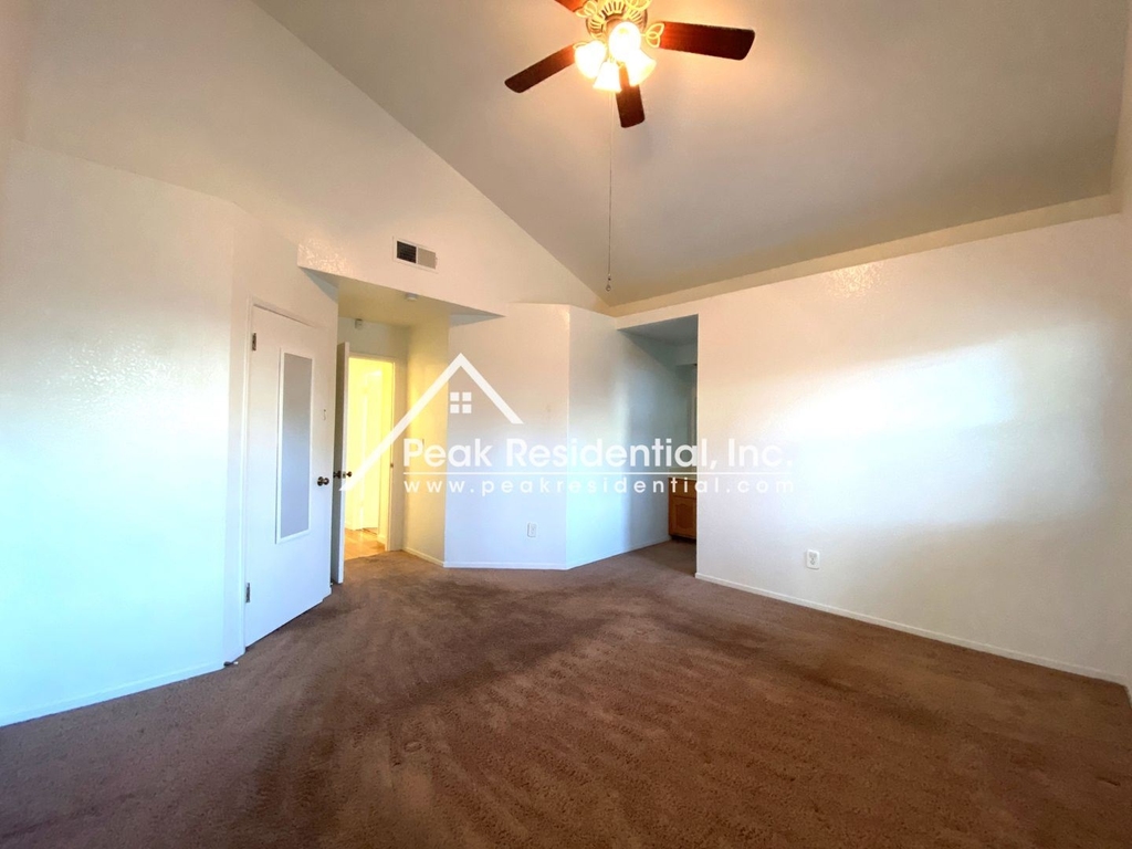 6480 Sun Ranch Dr - Photo 15