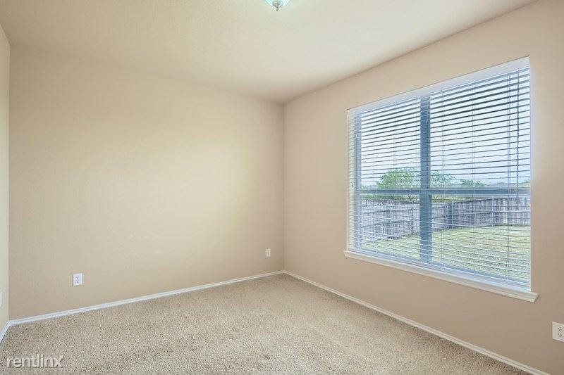 2107 Songbird Drive - Photo 6