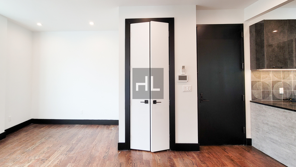 340 IRVING AVENUE Unit 2A - Photo 4