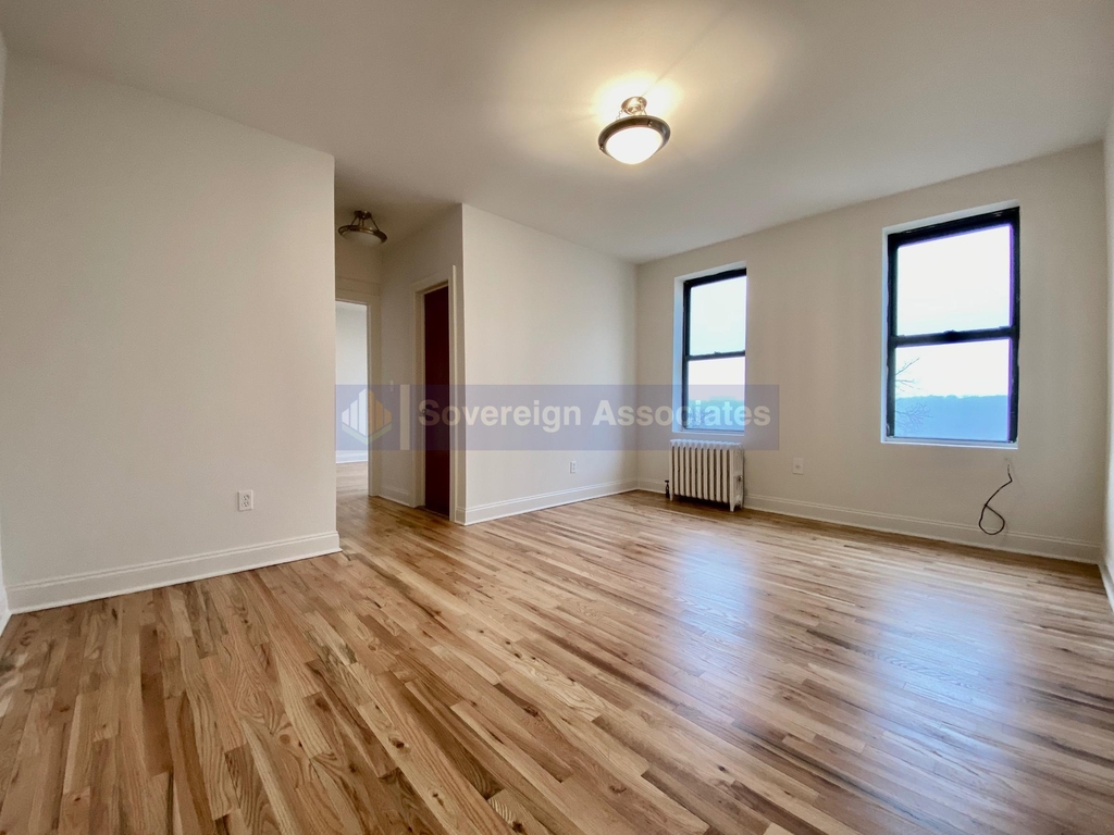 282 Cabrini Boulevard - Photo 0