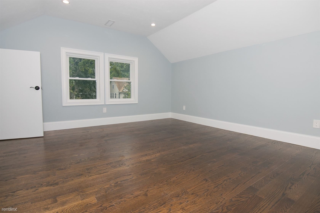 183 Tremont St Apt 2 - Photo 37