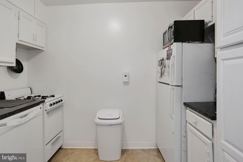 725 Delaware Ave Sw #218 - Photo 7