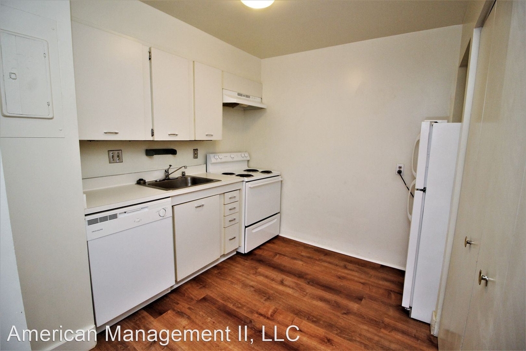 1 E. Chase St #408 - Photo 11