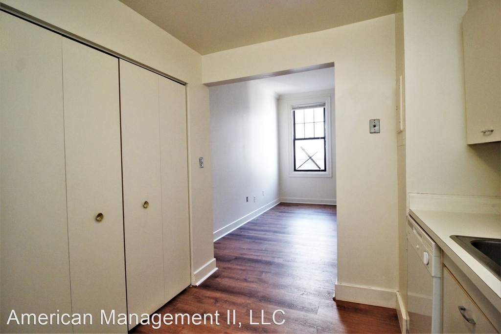 1 E. Chase St #408 - Photo 13