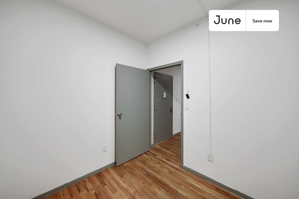 239 West 63rd Street - Photo 11