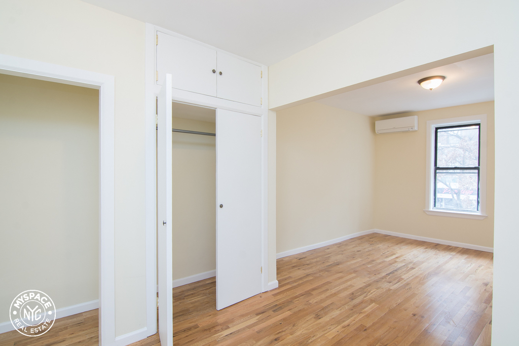 701 Flatbush Avenue - Photo 2