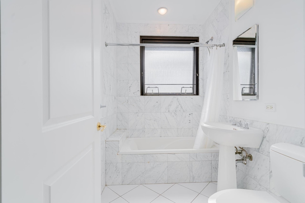 203 West 90th Street - Photo 11