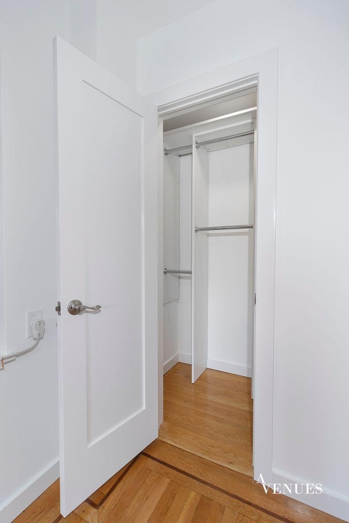 503 East 78th Street - Photo 9