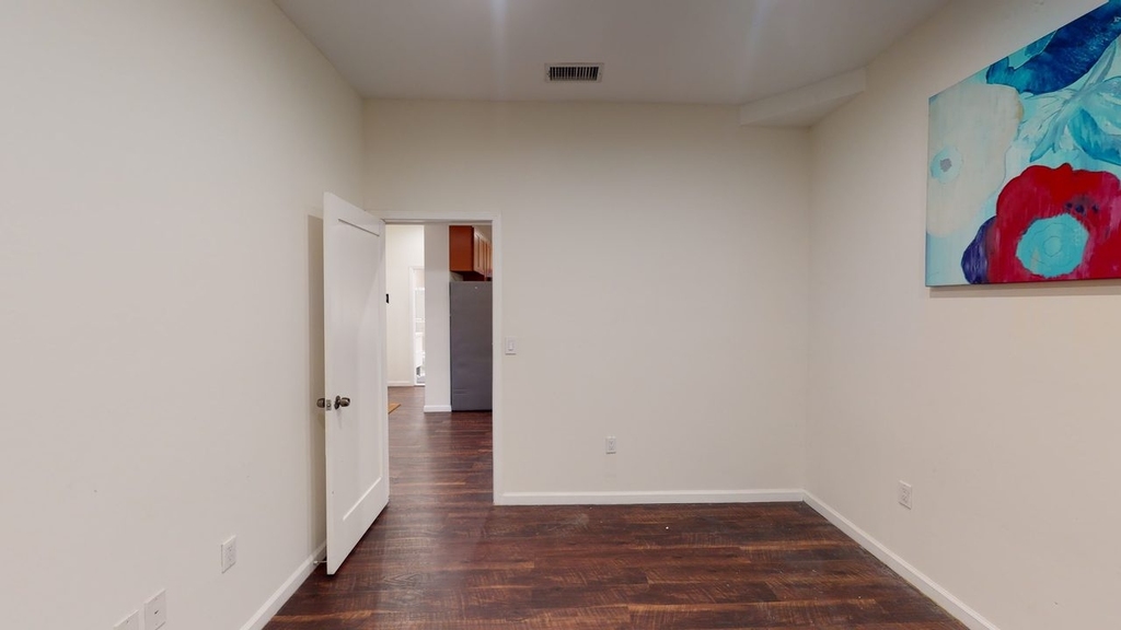 731 South Rampart Boulevard - Photo 52