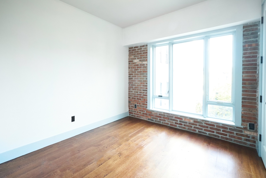 31 Brooklyn Avenue - Photo 11