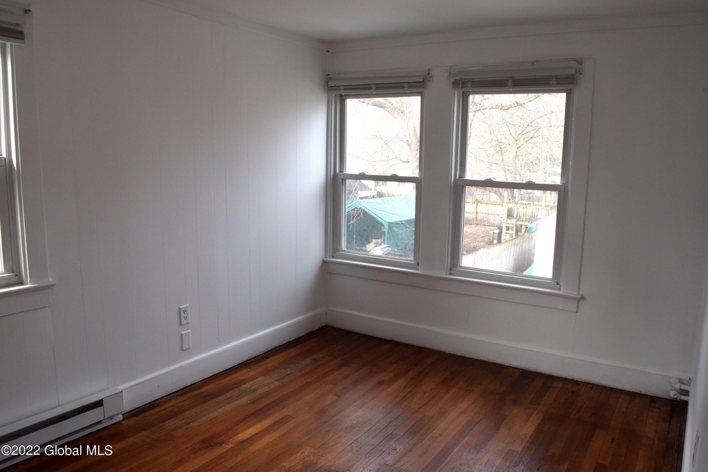 22 Saratoga Avenue - Photo 4