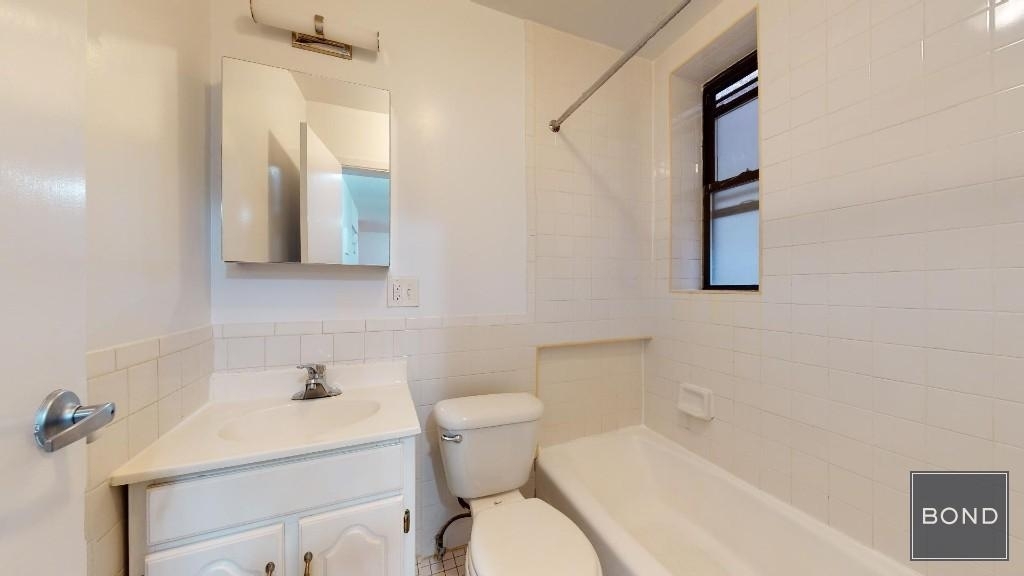 222 East 85th Street - Photo 8