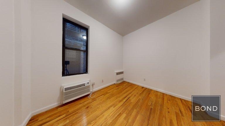 230 East 87 Street - Photo 4