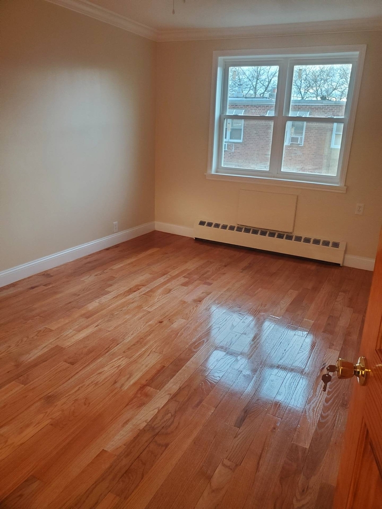 1008 East 59th Street - Photo 6