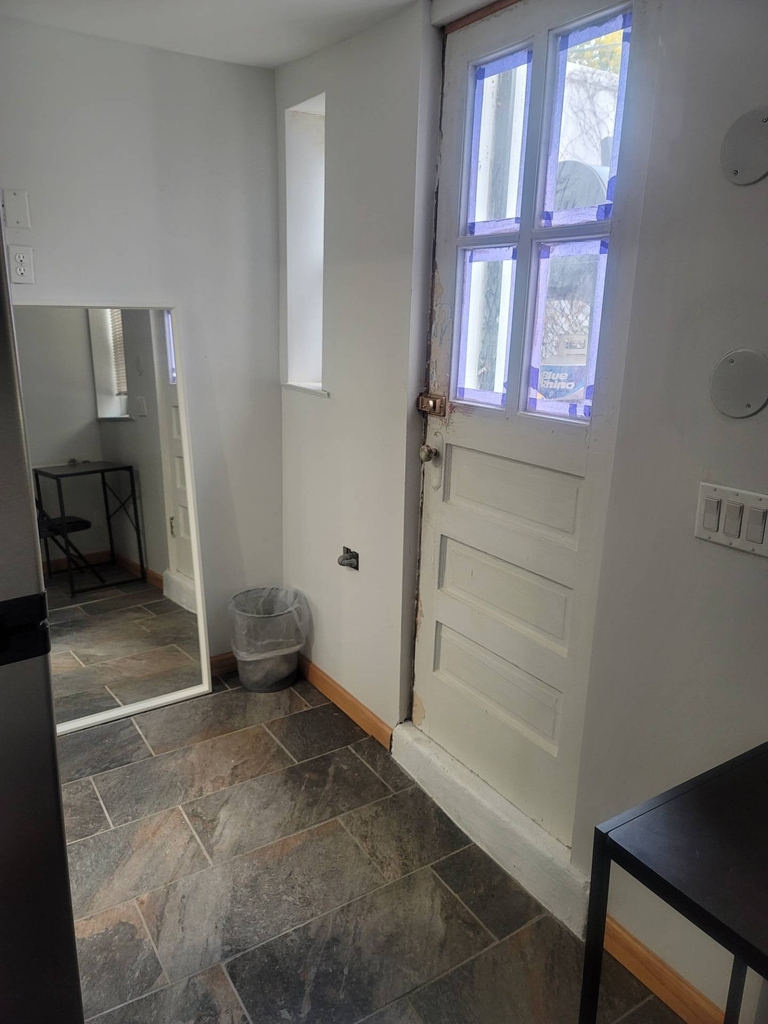 1360 East 52nd Street - Photo 16