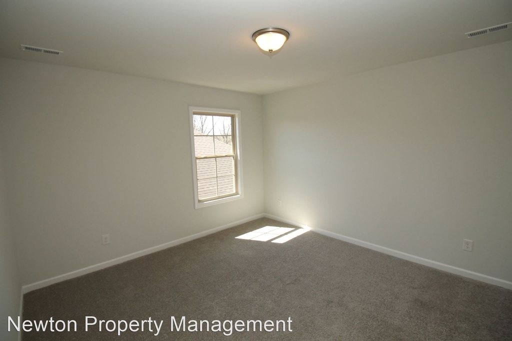 102 Grove Hill Circle - Photo 16