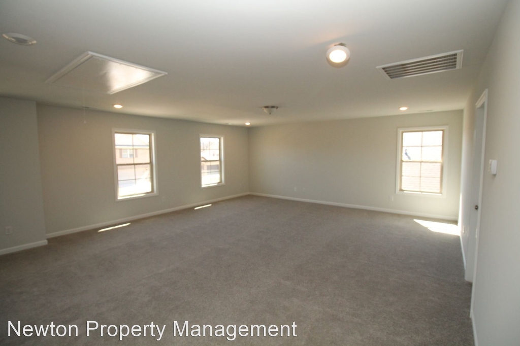 102 Grove Hill Circle - Photo 15