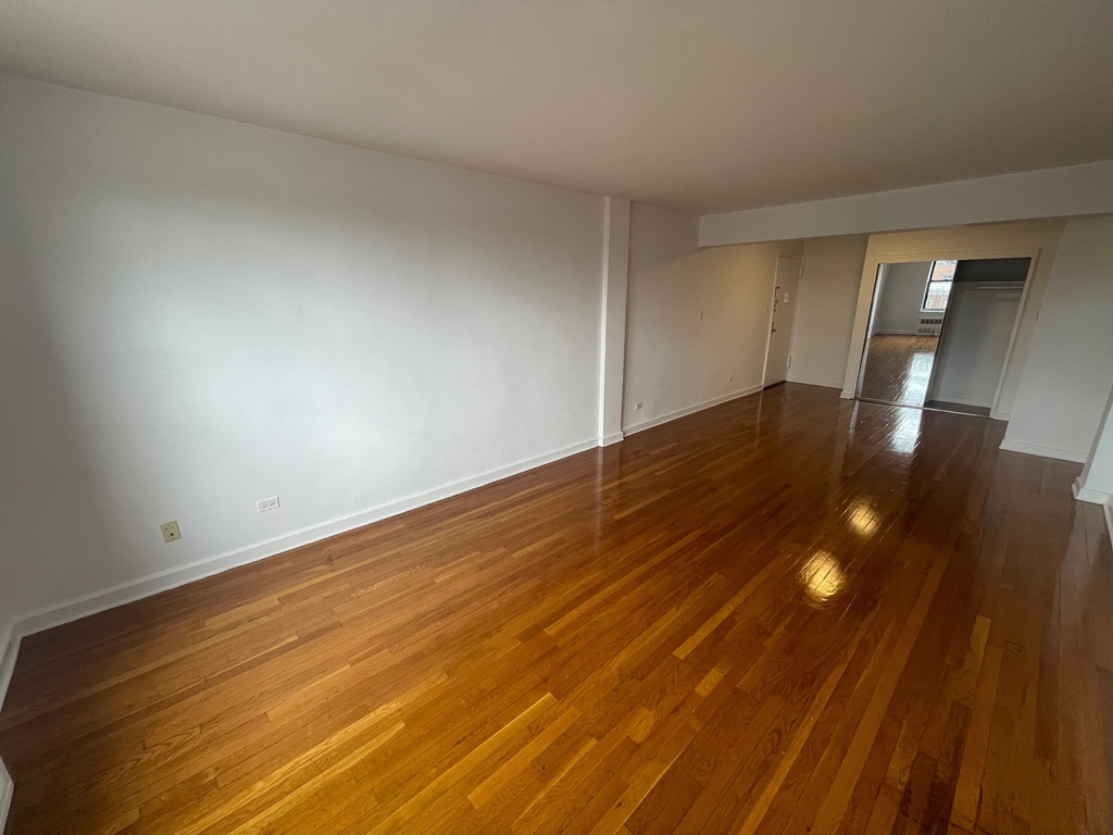 150-10 79th Avenue - Photo 2