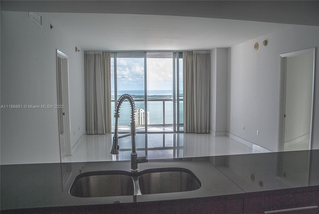 475 Brickell Ave - Photo 8