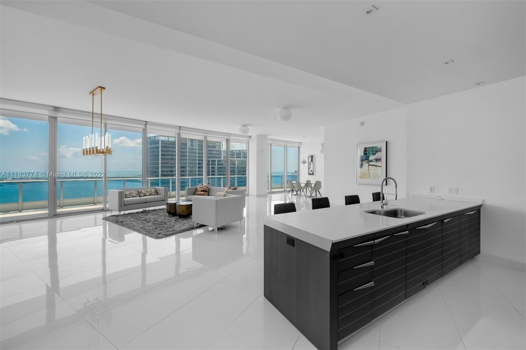 200 Biscayne Boulevard Way - Photo 0