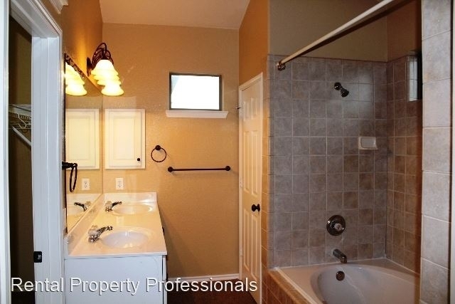 1218 Cresswell Cove - Photo 9