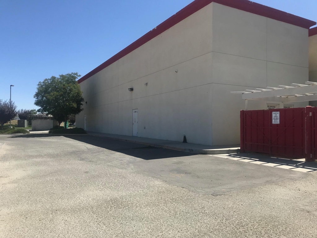 1001 W Tehachapi Boulevard - Photo 16