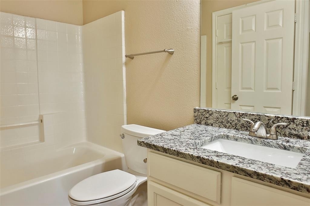 7703 Stanley Court - Photo 11