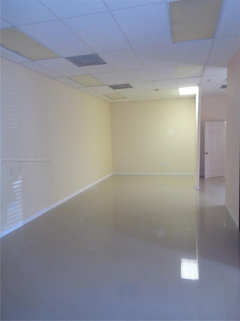 3350 W Broward Blvd - Photo 3