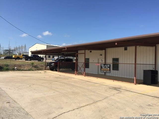 760 S Us Highway 281 - Photo 11