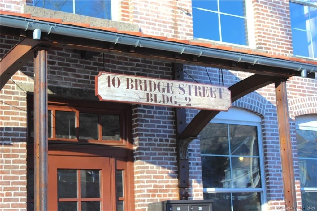 10 Bridge Street - Photo 0